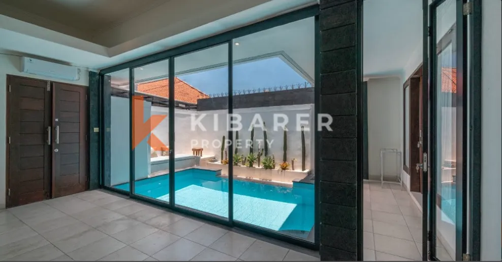 Newly Renovated Two Bedroom Enclosed Living Villa In Berawa, 2-bed villa for rent in Canggu – photo 11 of 14