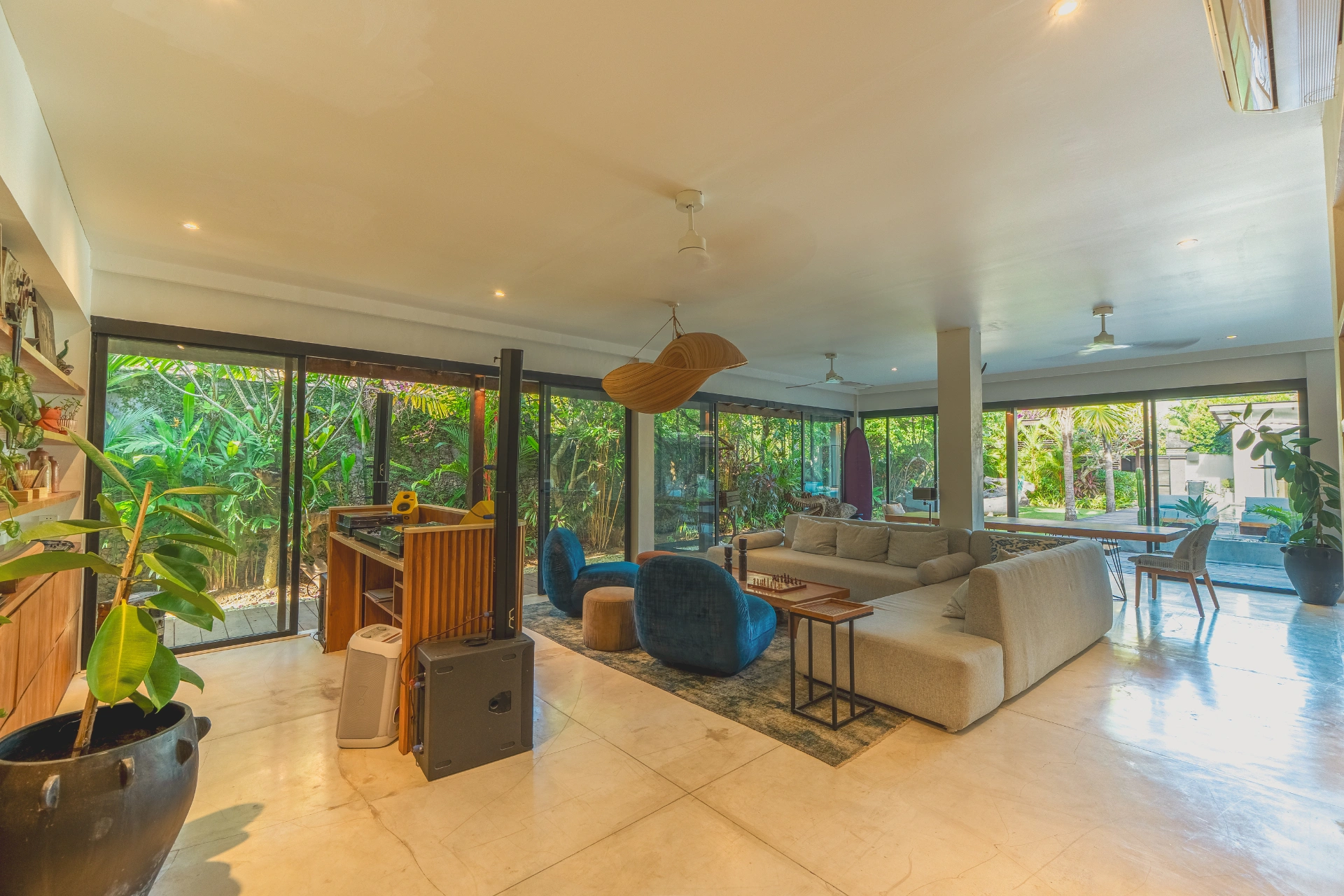 Tropical Luxury 5BR Villa in Canggu | Villa Kiki, 5-bed villa for rent in Canggu – photo 2 of 15