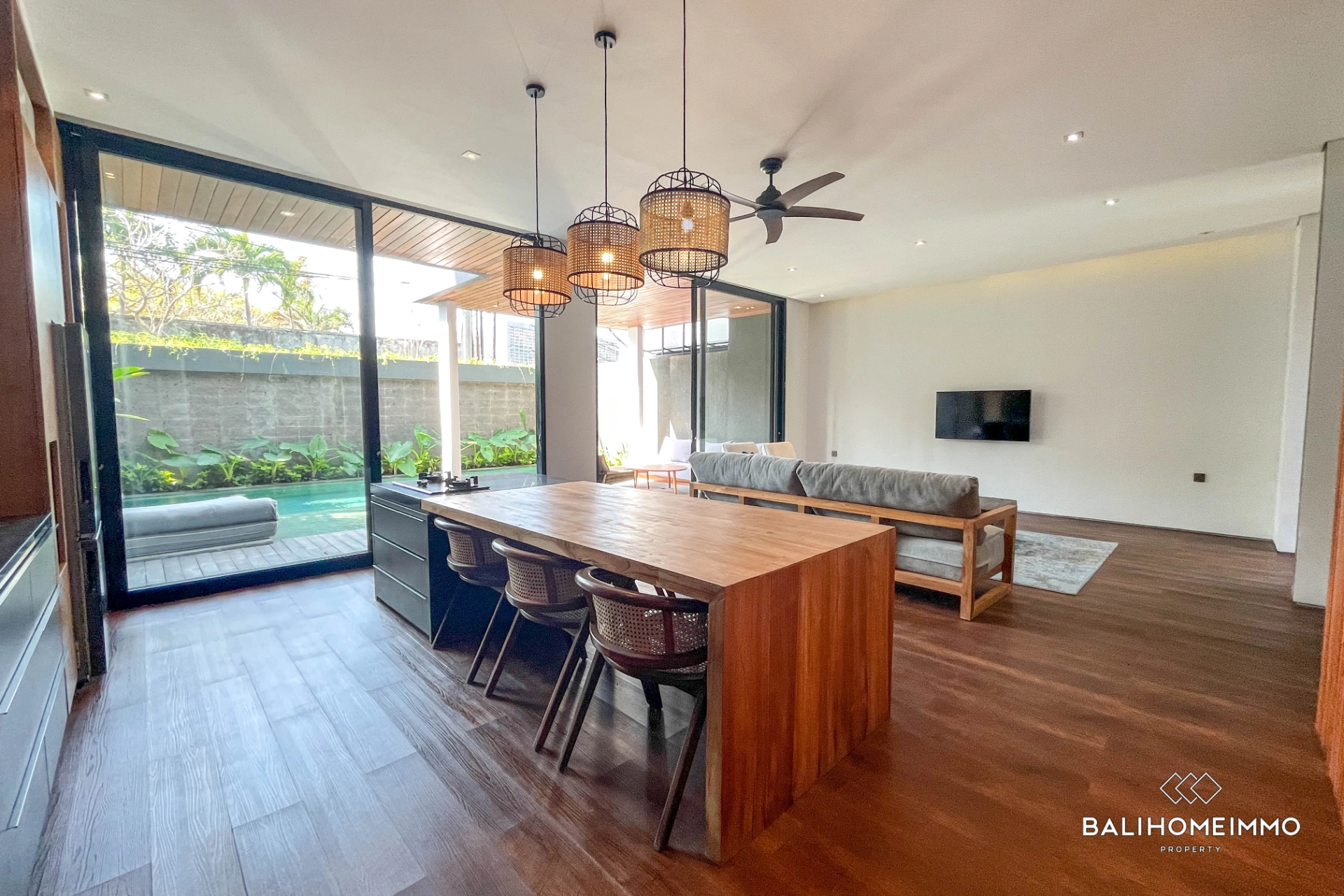 Stunning 3 Bedrooms Villa for Sale & Rent near Balangan Beach, 3-bed villa for rent in Uluwatu – photo 4 of 12