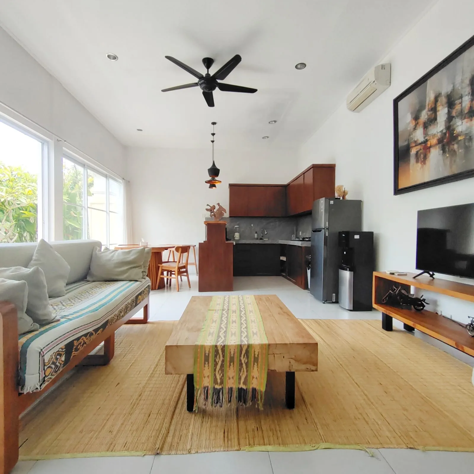 3 Bedrooms Villa with Garden in Canggu, 3-bed villa for rent in Canggu – photo 12 of 13