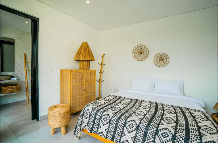 Villa For Rent 4 Bed In Kerobokan,Badung Bali, 4-bed villa for rent in Canggu – photo 8 of 15