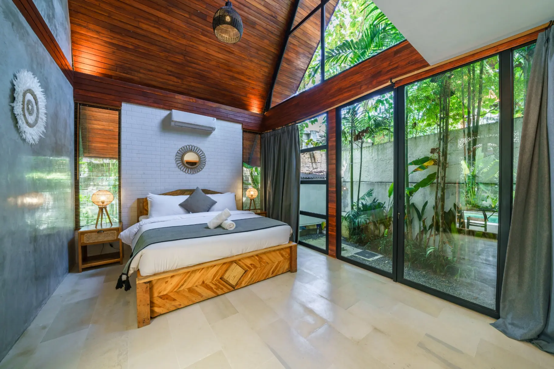 Villa Kirana - Designer 2-bedroom Villa w/ pool in Pererenan, 2-bed villa for rent in Pererenan – photo 8 of 15