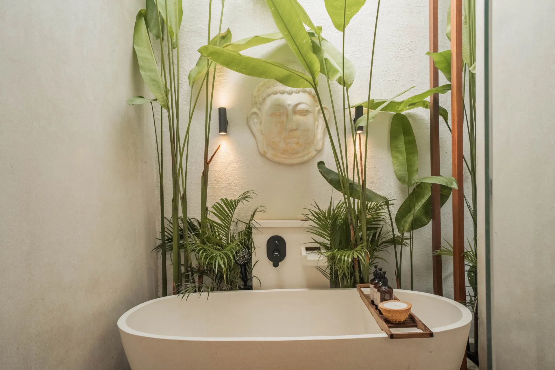 Designer Villa with Infinity Pool • Near Dreamland, 2-bed villa for rent in Uluwatu – photo 6 of 15
