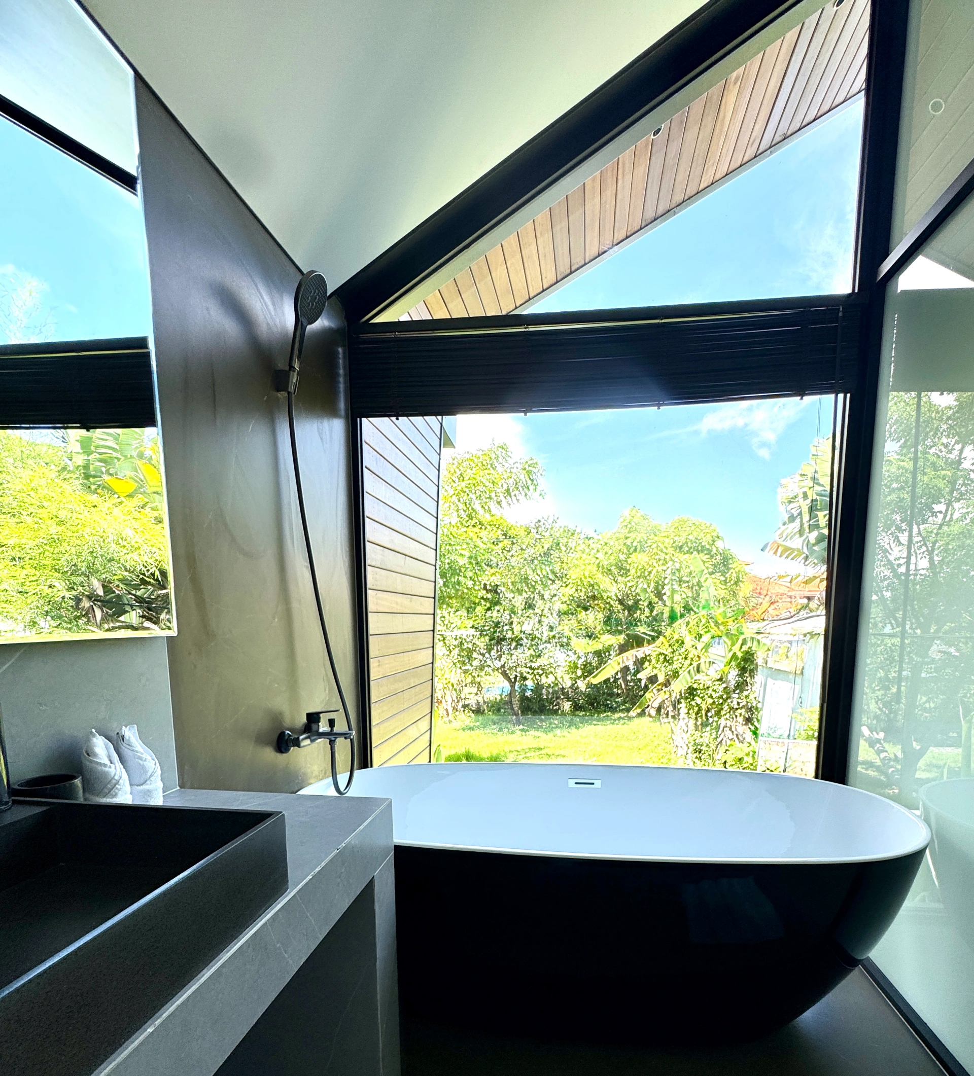 Loft Boutique - Contemporary 2-Bedroom Villa in Umalas, 2-bed villa for rent in Canggu – photo 10 of 14