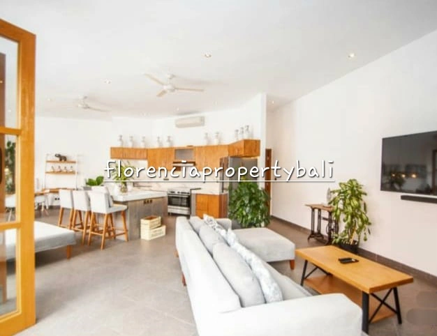 Kerobokan Villa | Modern Tropical 3 Bedroom for Yearly Rental, 3-bed villa for rent in Canggu – photo 6 of 15