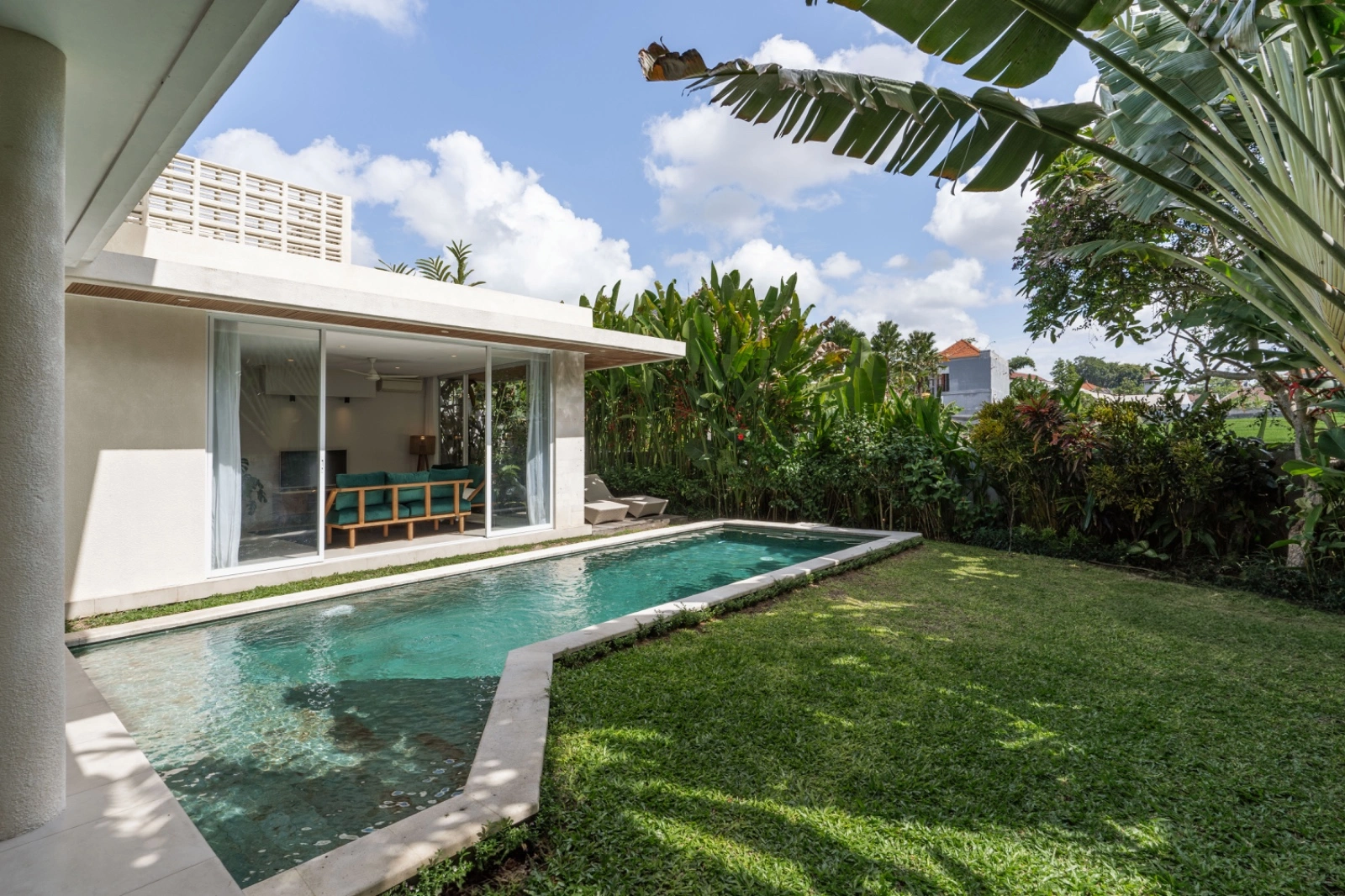 Contemporary Beautiful 3 Bedrooms Villa with Rice Fields View, 3-bed villa for rent in Canggu – photo 9 of 12