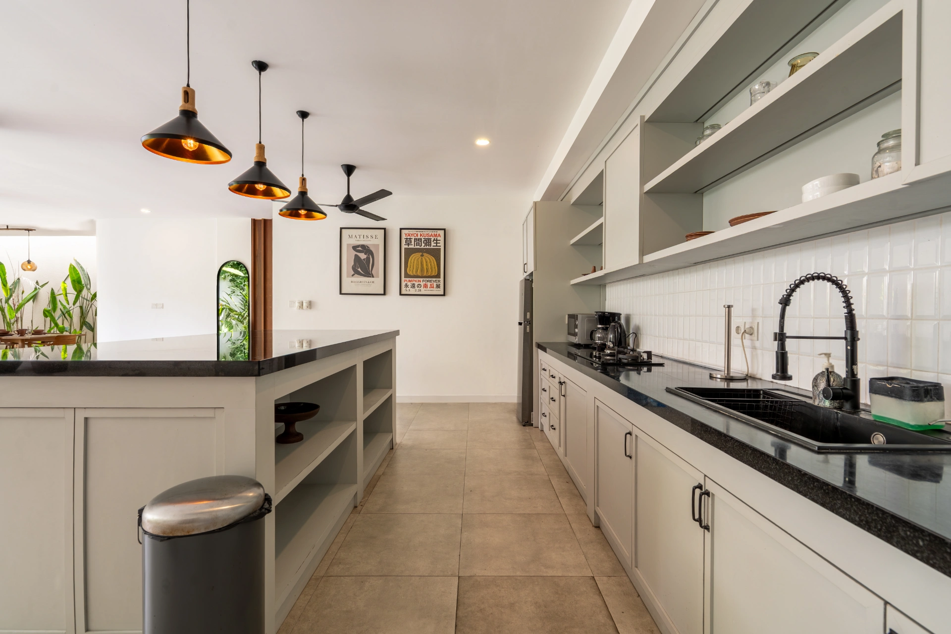 Green Moon 1 - Designer 4BR Villa | Near Berawa Beach & Pool, 4-bed villa for rent in Canggu – photo 14 of 15