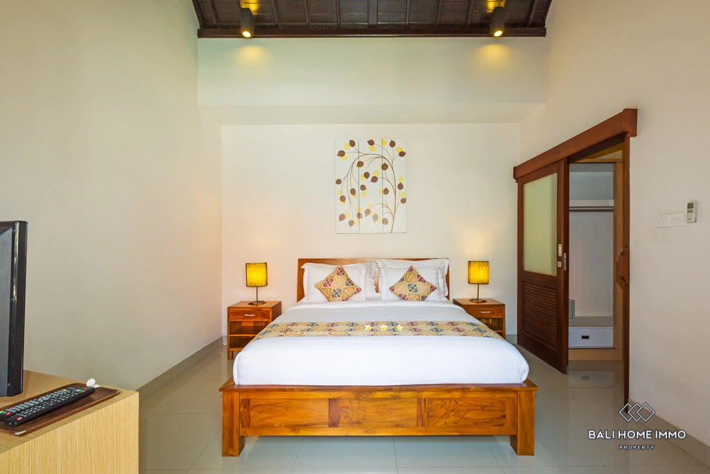 2 Bedroom Villa Walking Distance to Batu Belig Beach, 2-bed villa for rent in Seminyak – photo 4 of 8