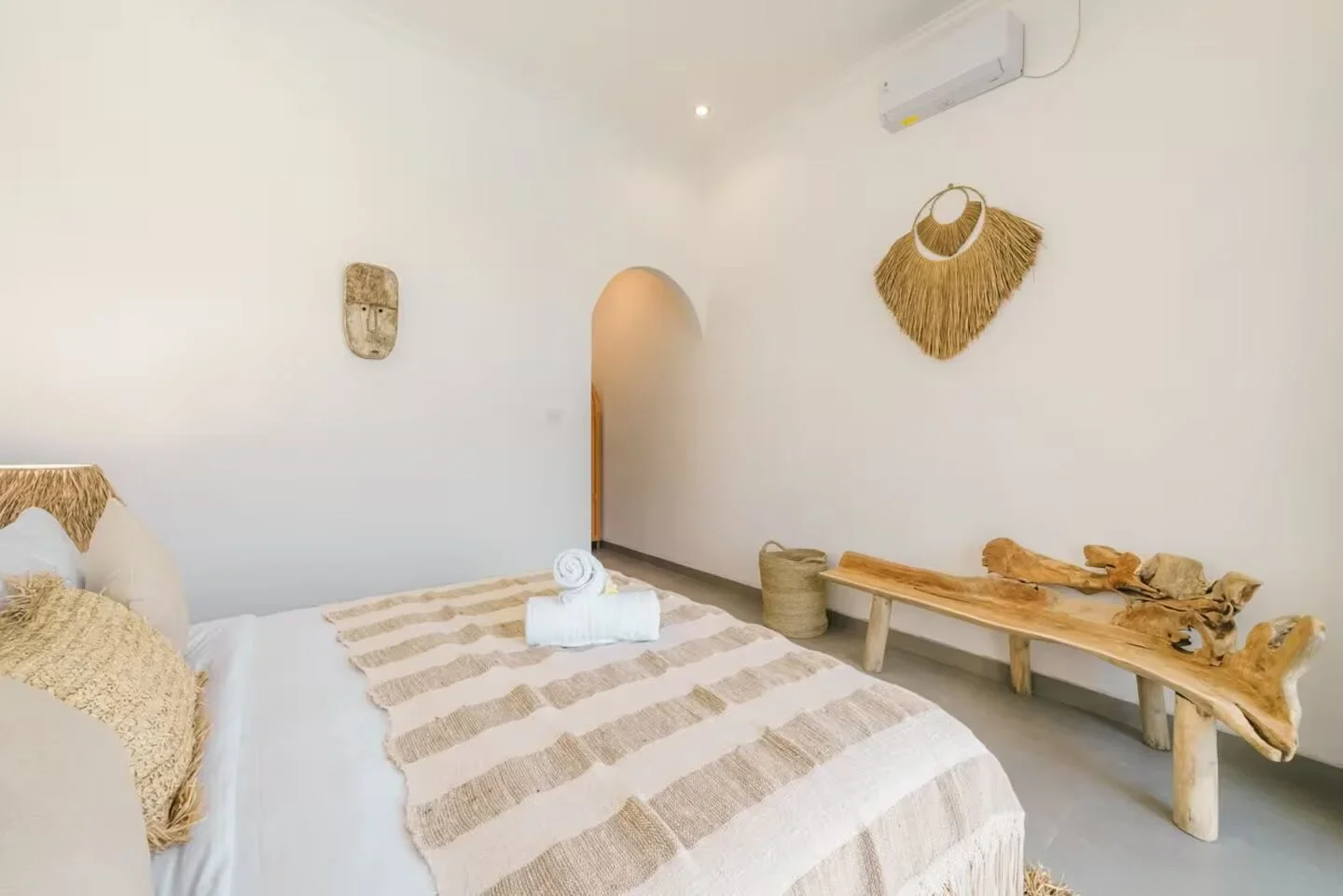 3 Bedrooms Villa in Batu Bolong, 3-bed villa for rent in Canggu – photo 13 of 15