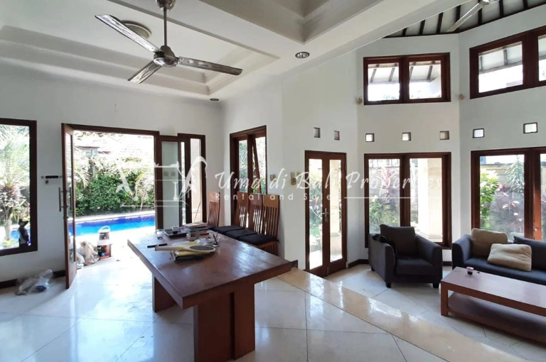 3BR Villa for Rent at Kerobokan, Bali, 3-bed villa for rent in Canggu – photo 7 of 13