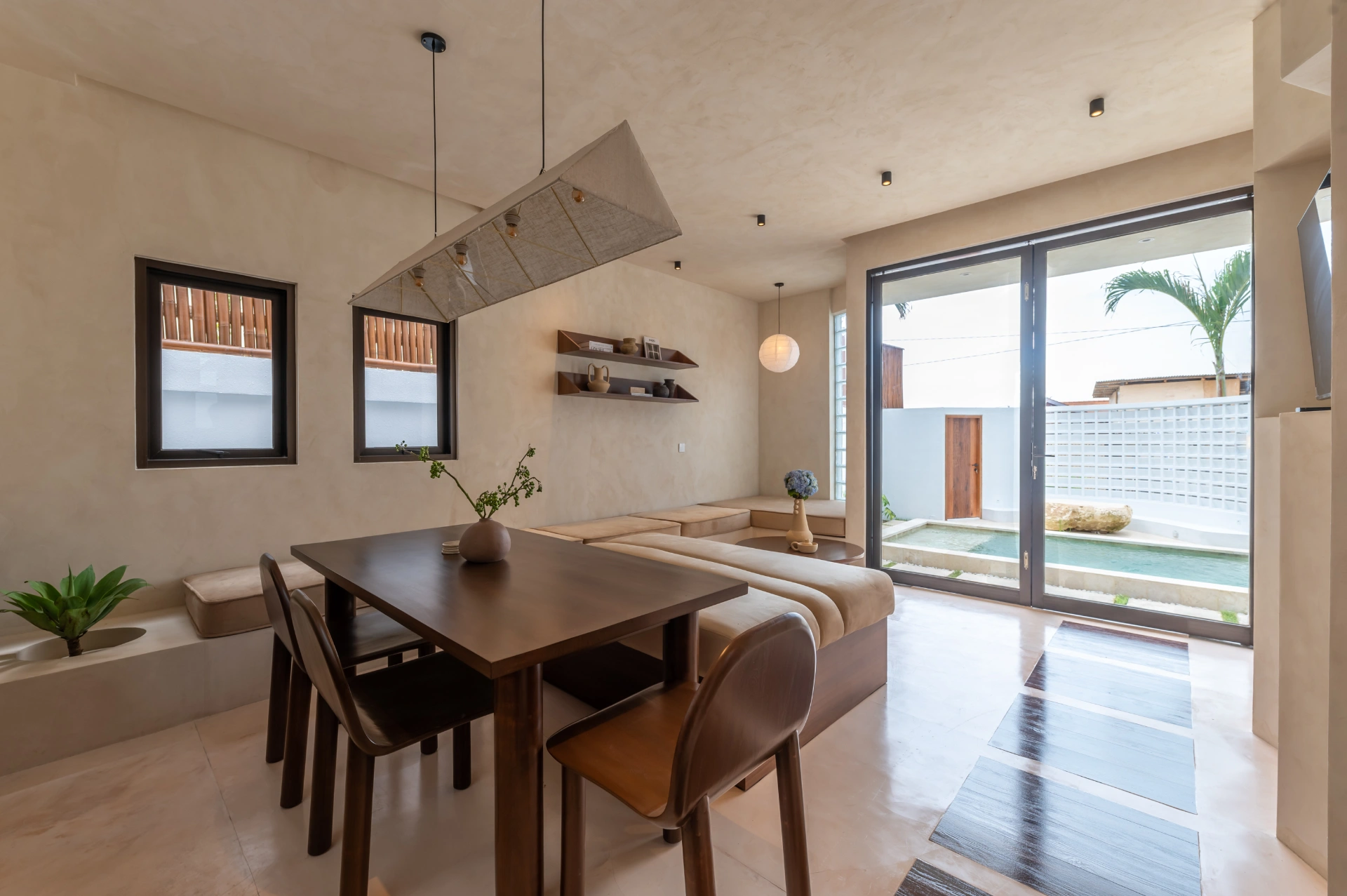 Aesthetic 1BR Villa in Padonan, Canggu - 2 Units Available, 1-bed villa for rent in Canggu – photo 2 of 12