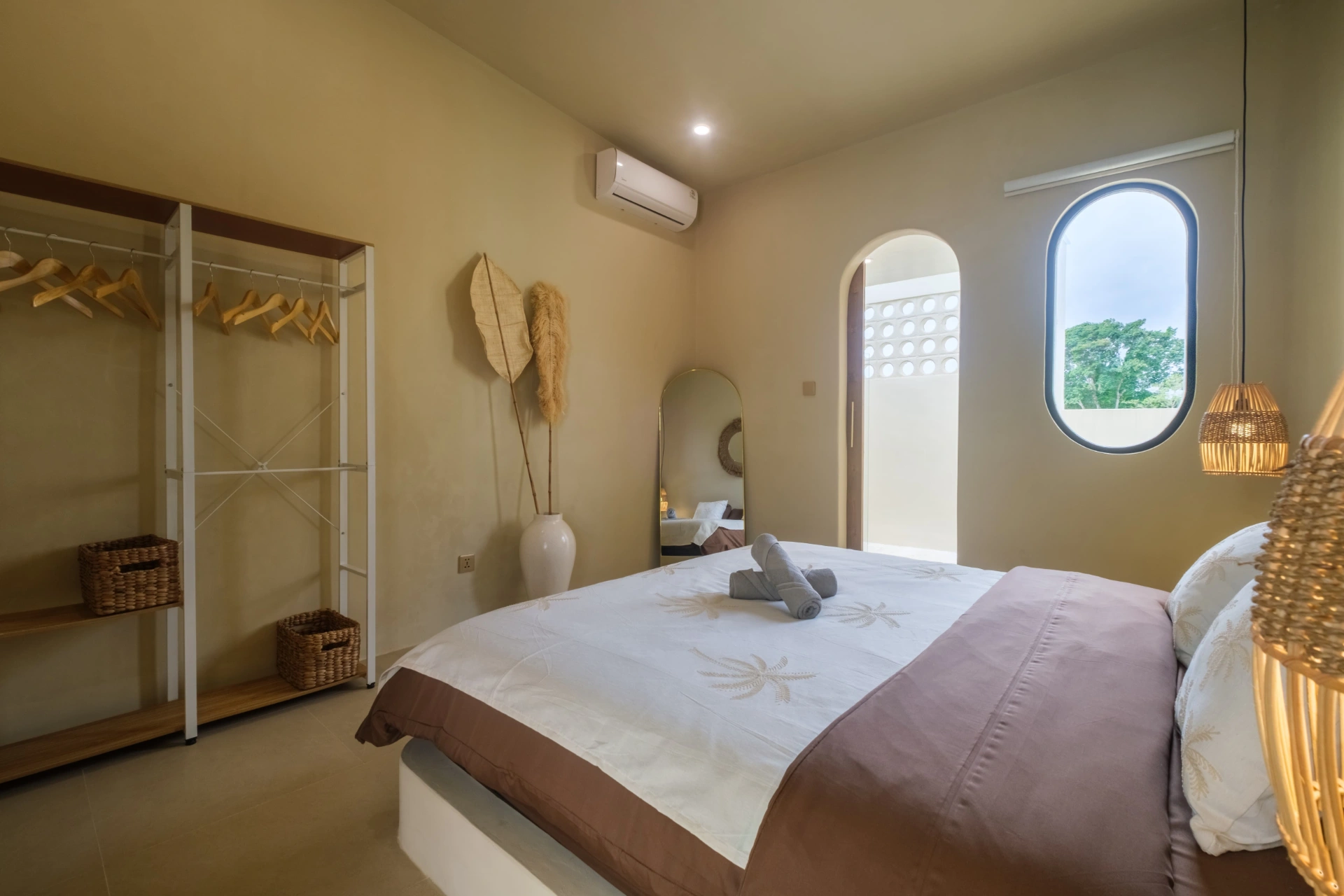 VILLA MAE FOR RENT 2 bedrooms + enclosed living room Tumbak bayuh, 2-bed villa for rent in Canggu – photo 7 of 15