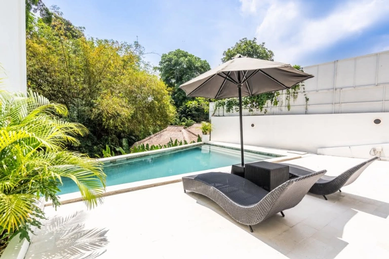 2 Bedroom Luxury Villa for Monthly and Yearly Rent in Pererenan, 2-bed villa for rent in Pererenan – photo 2 of 10