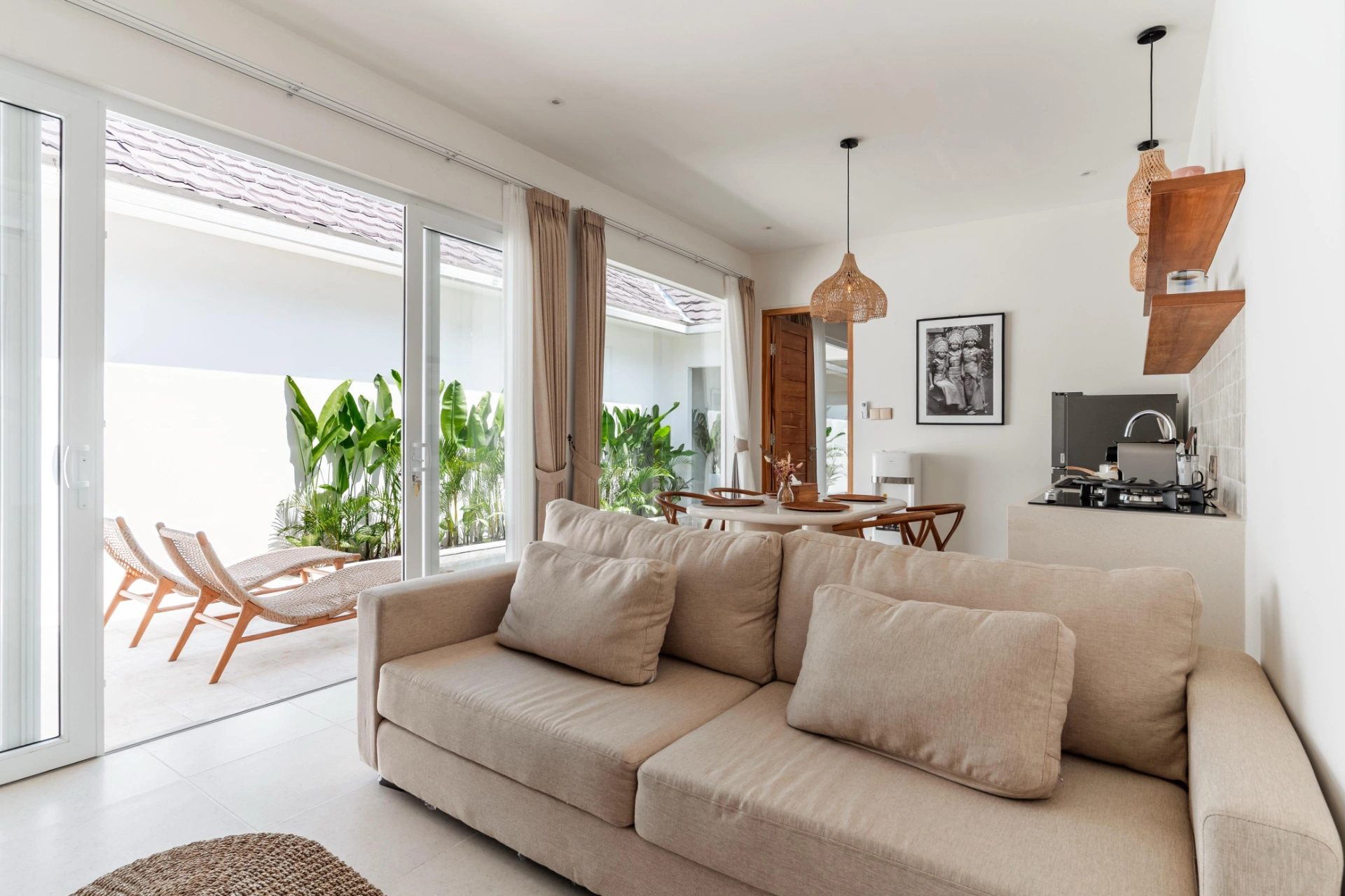 / FOR SALE – Private 1BR Villa + Office in Melasti, 1-bed villa for rent in Uluwatu – photo 14 of 15