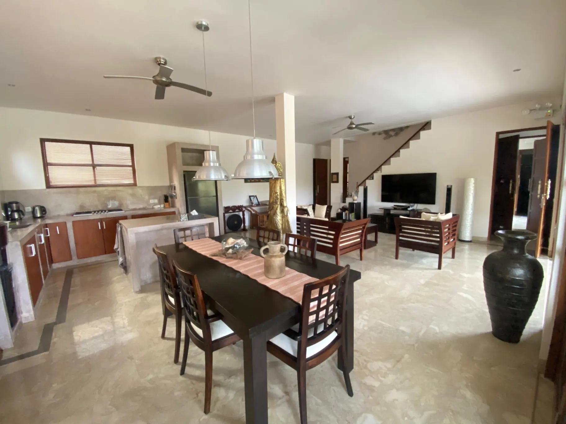Kontemporer Quite Villa at Ungasan, 3-bed villa for rent in Uluwatu – photo 11 of 15