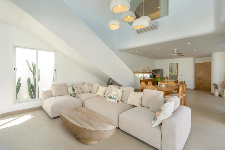 4BR Luxury Villa in Canggu, 4-bed villa for rent in Canggu – photo 10 of 15