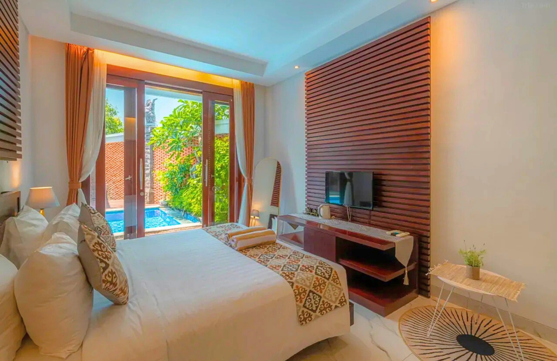 5BR in Canggu - Villa Estetika, 5-bed villa for rent in Canggu – photo 12 of 15