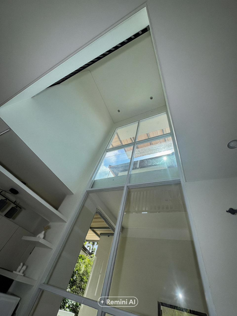3BR Rooftop Jacuzzi BoltokVilla Near Melasti Beach, 3-bed villa for rent in Kuta – photo 4 of 15