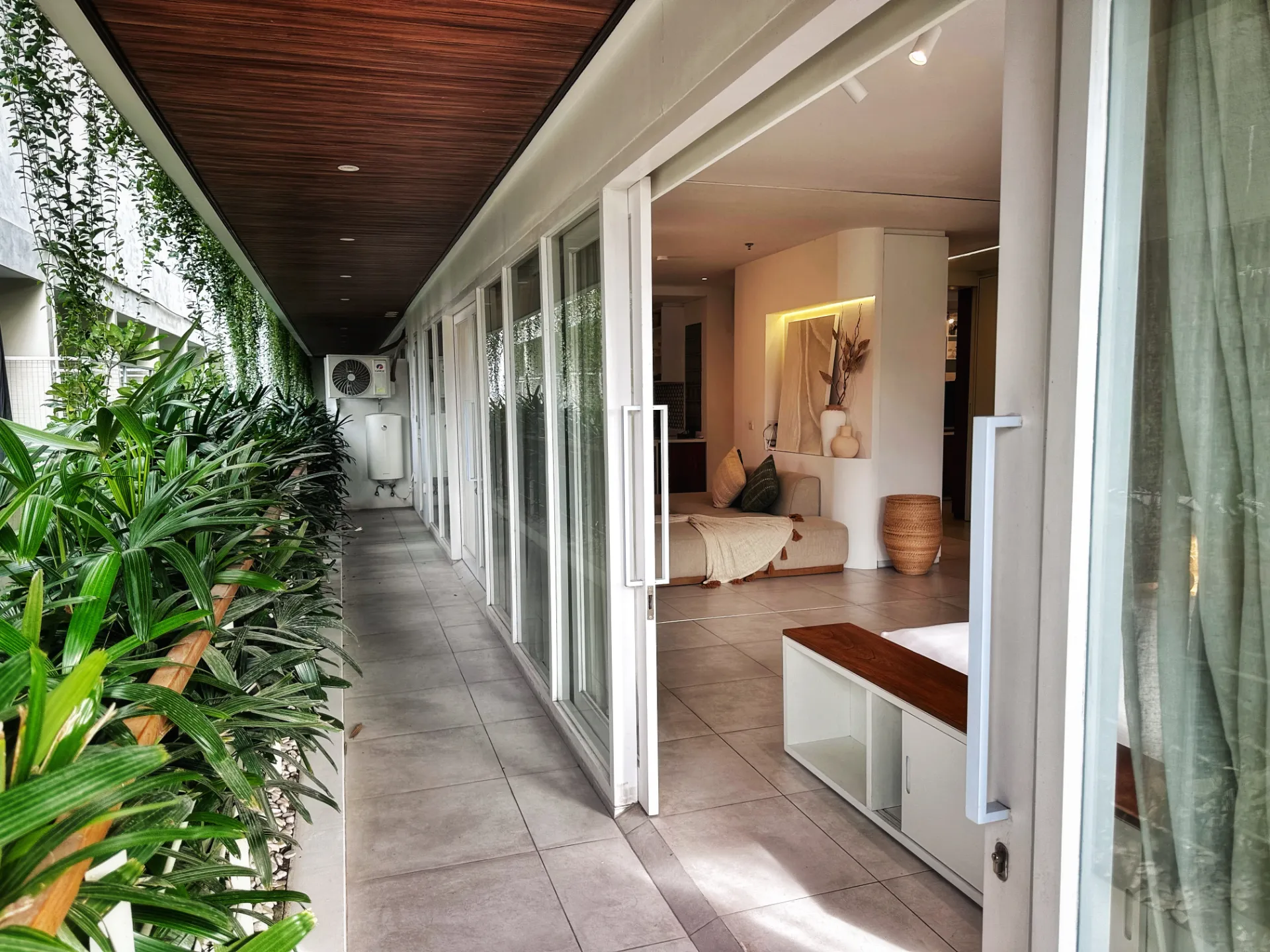 Long-Term Rental | Modern 1BR Unit at The Cruise, 1-bed villa for rent in Canggu – photo 10 of 15