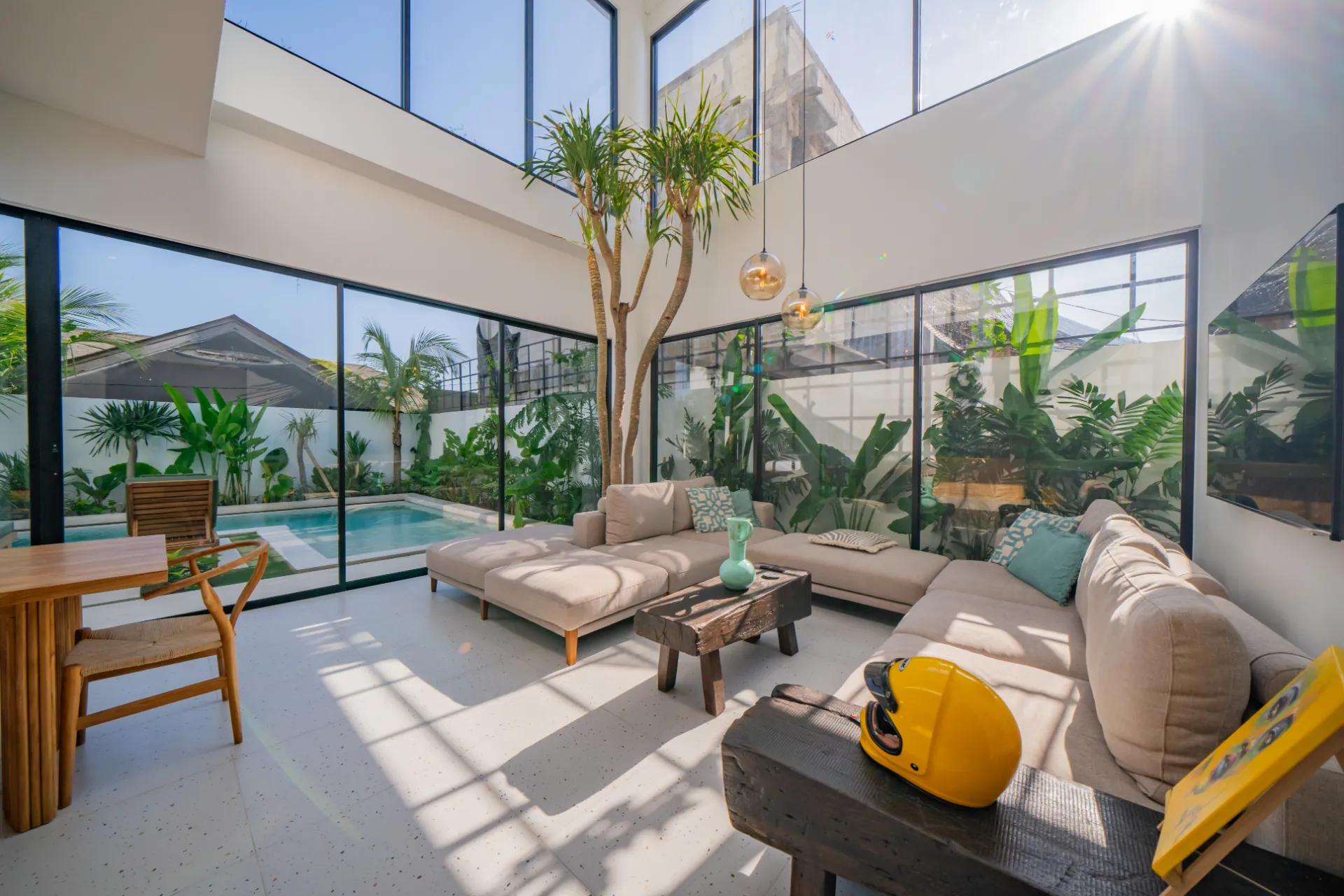Discover Your Bali Paradise in Umalas, 4-bed villa for rent in Canggu – photo 2 of 15
