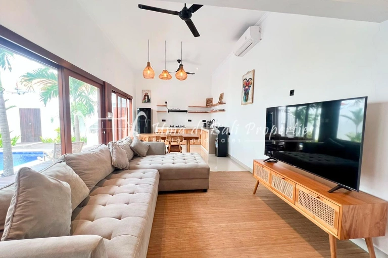 2BR Villa for Rent at Pererenan, Bali, 2-bed villa for rent in Pererenan – photo 4 of 12
