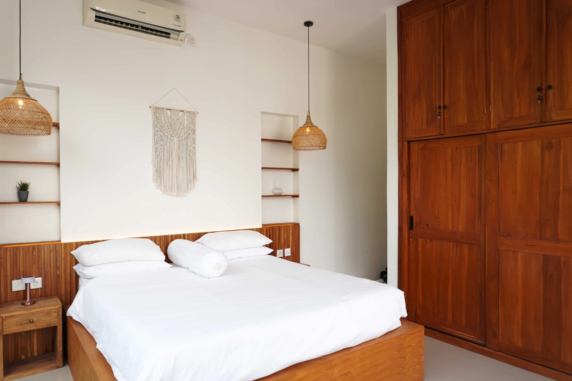 3BR Villa with Ricefield-View Office in Kaba-Kaba, 3-bed villa for rent in Tabanan – photo 8 of 15