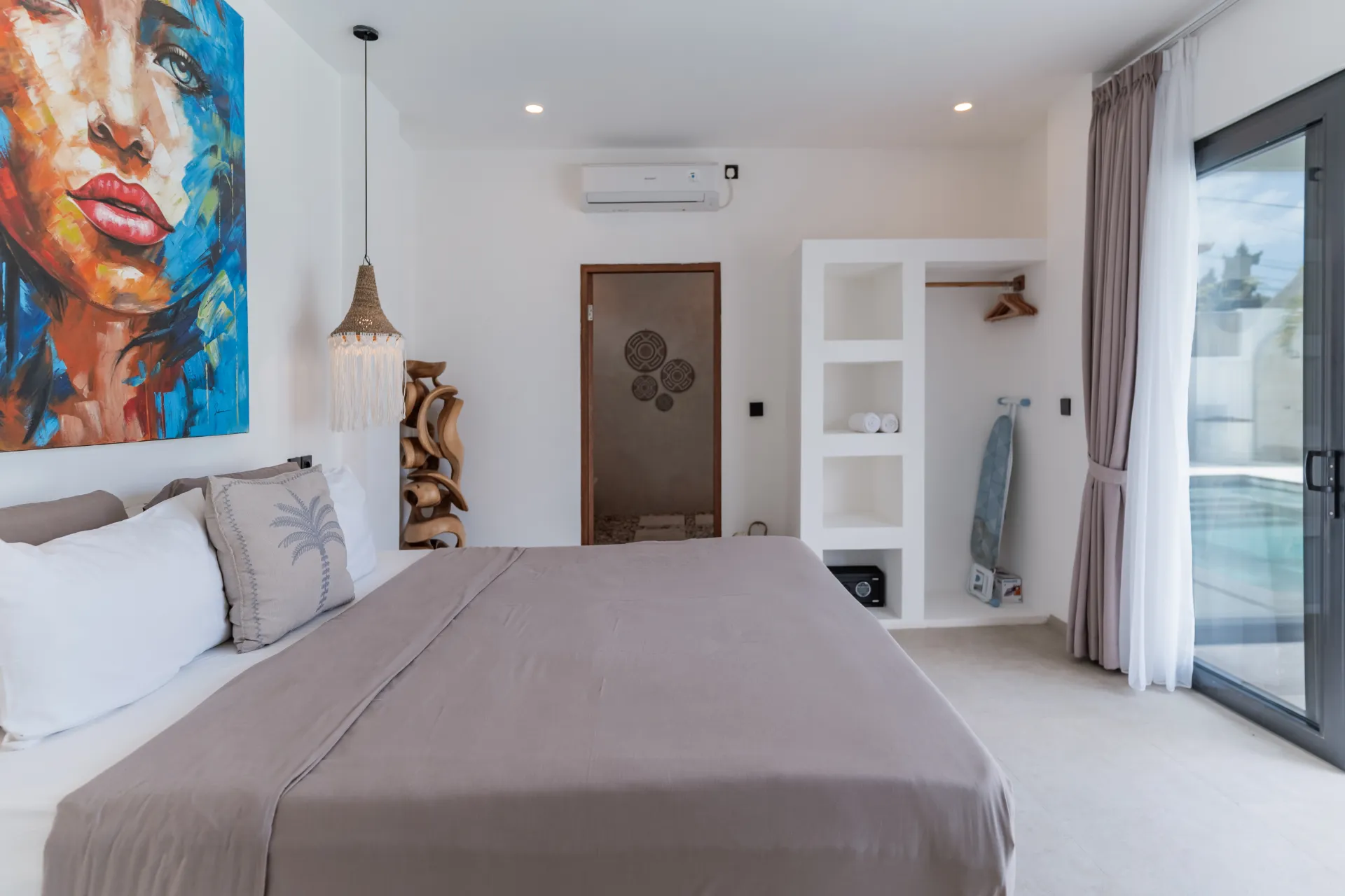 Luxe 3BR Villa w/ Rooftop, Billiard & Large Pool – 10 Min to Canggu, 3-bed villa for rent in Pererenan – photo 7 of 15