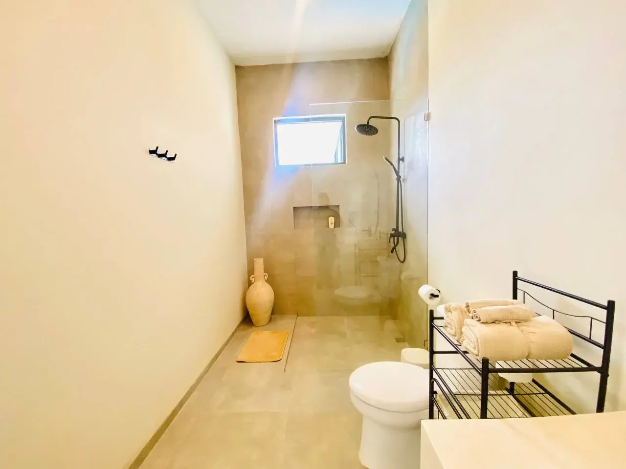 2 Bedrooms Villa In Canggu for Monthly & Yearly, 2-bed villa for rent in Canggu – photo 8 of 15