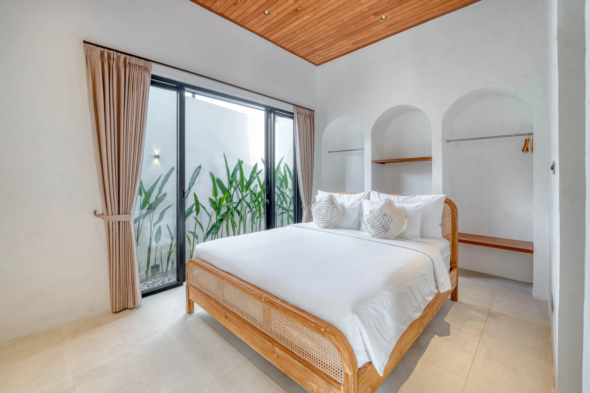 Avasa Villa B7 : Brand New 2BR in Berawa, Bali., 2-bed villa for rent in Canggu – photo 2 of 15