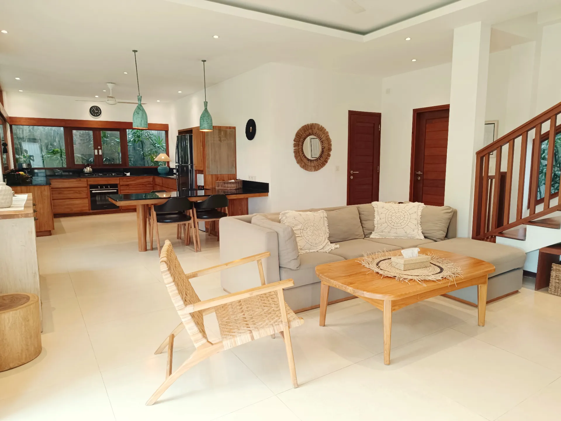 Spacious 4BR Villa w/ Pool and Home Office, 4-bed villa for rent in Canggu – photo 10 of 15