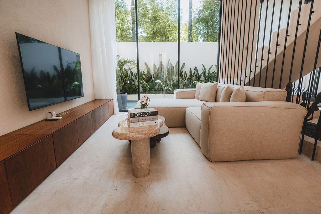 Modern 2BR Villa w/ Private Pool and Home Office, 2-bed villa for rent in Canggu – photo 9 of 15
