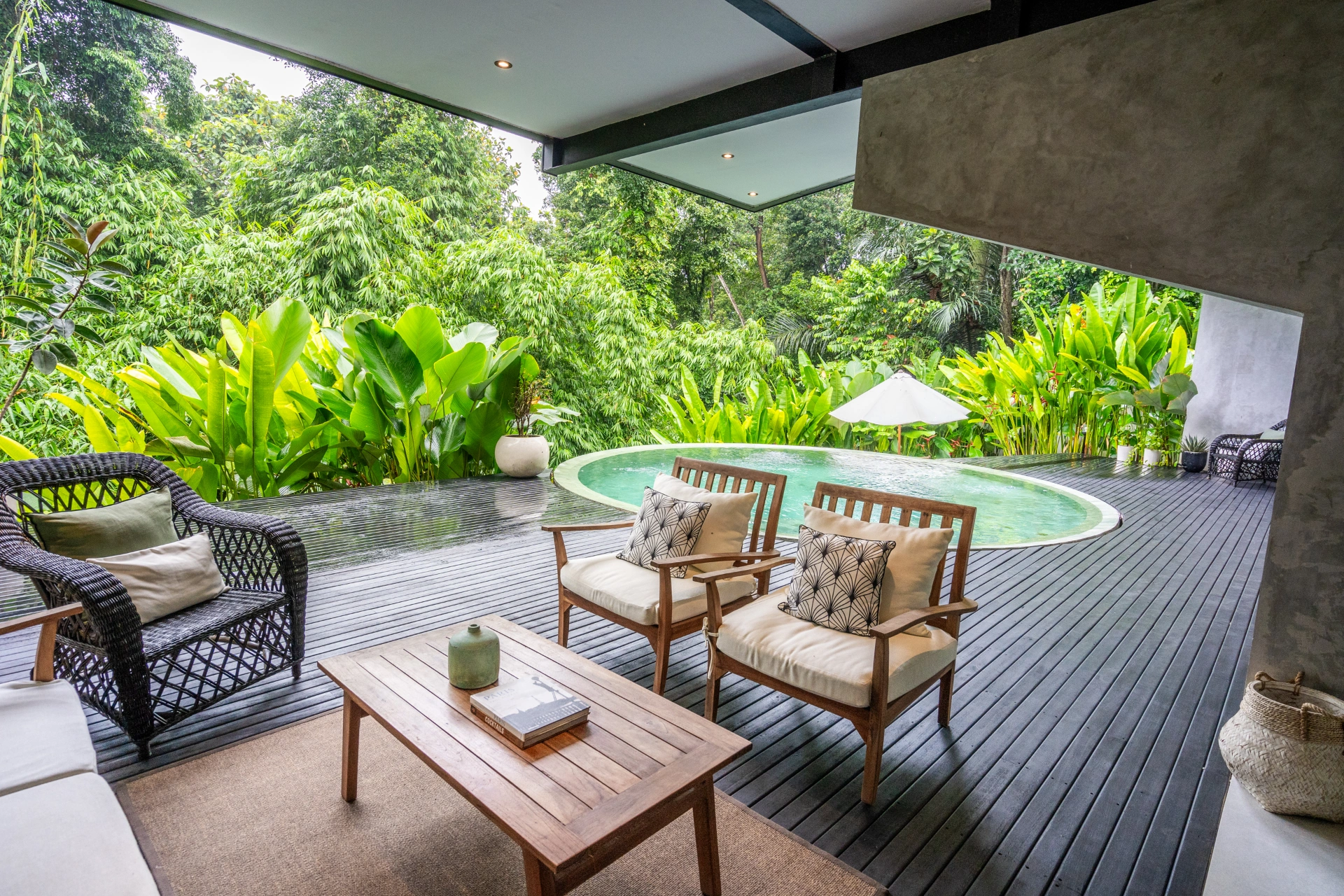 Hidden Oasis with Jungle View in Tumbak Bayuh, 2-bed villa for rent in Pererenan – photo 8 of 15