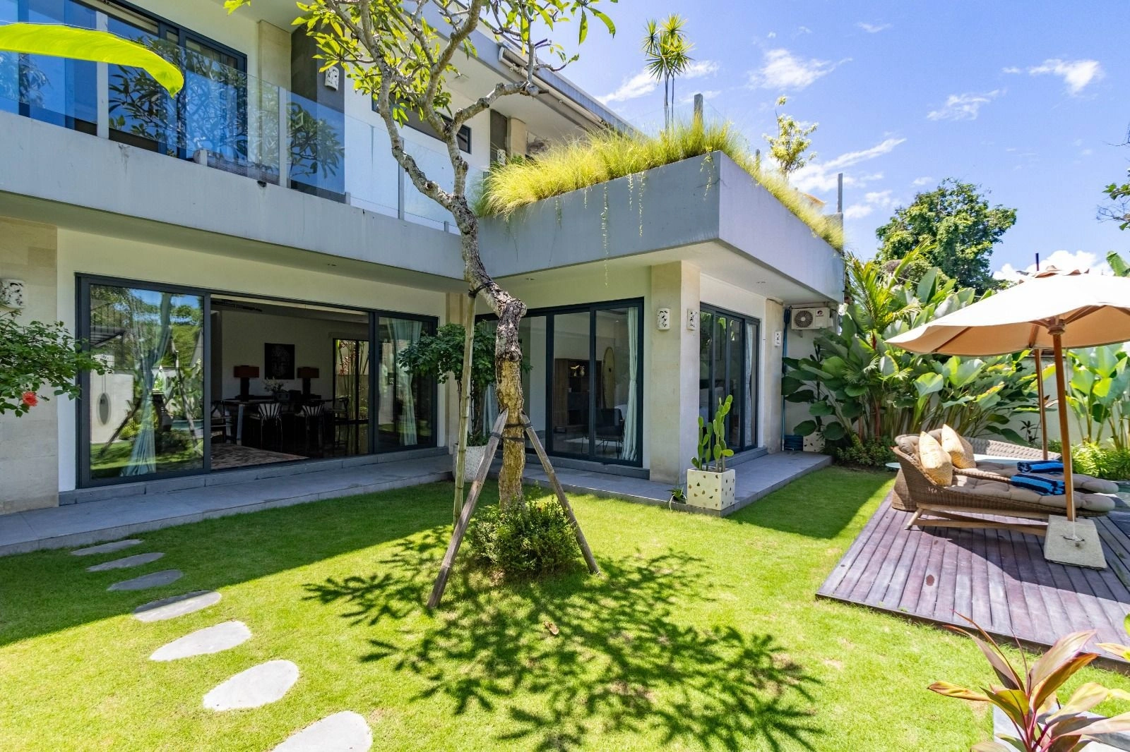 Villa For Rent 3 Bed In Pererenan,Badung Bali, 3-bed villa for rent in Pererenan – photo 13 of 14
