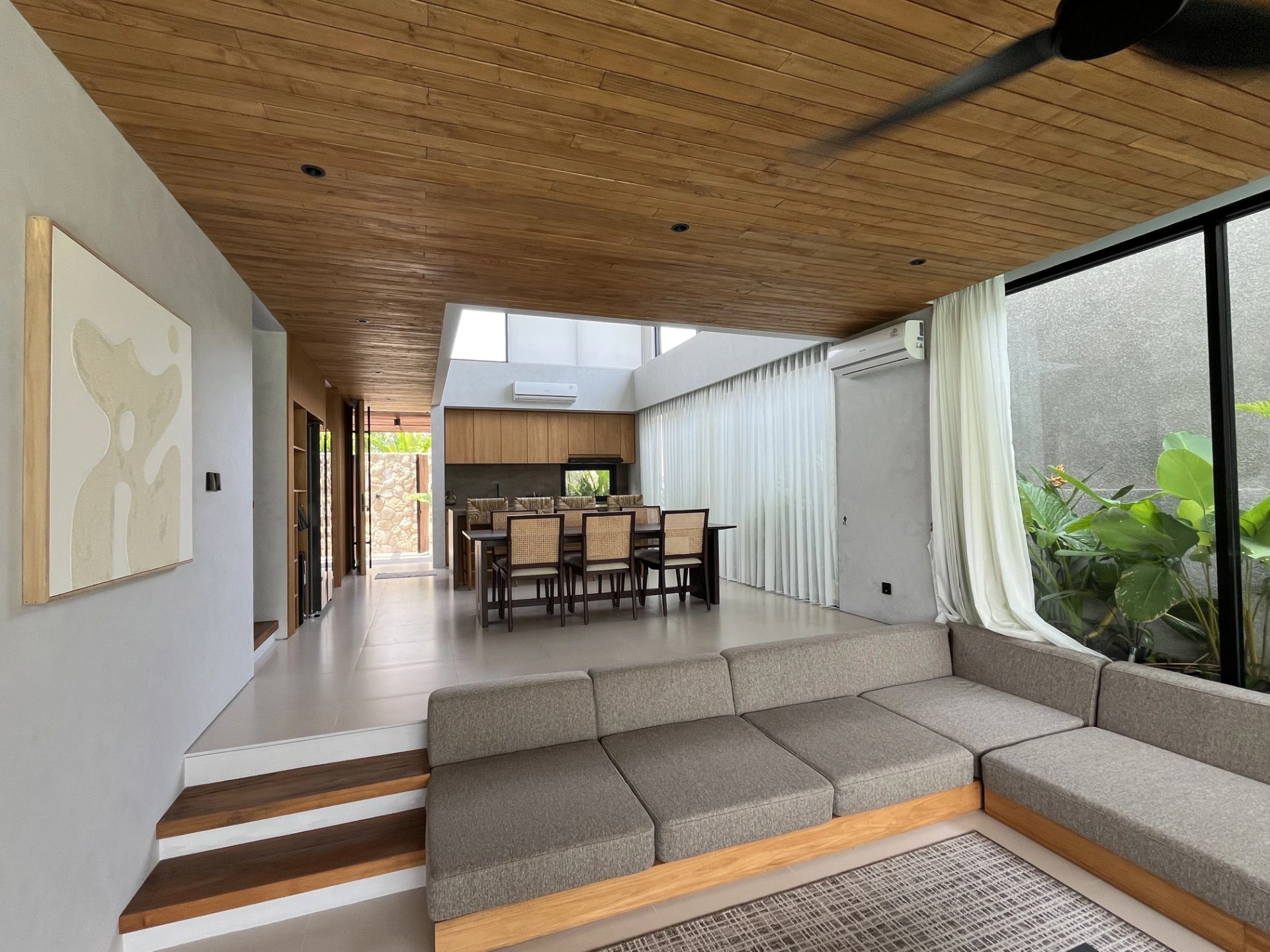 3 Bedroom Brand New Modern Villa, 3-bed villa for rent in Pererenan – photo 7 of 15
