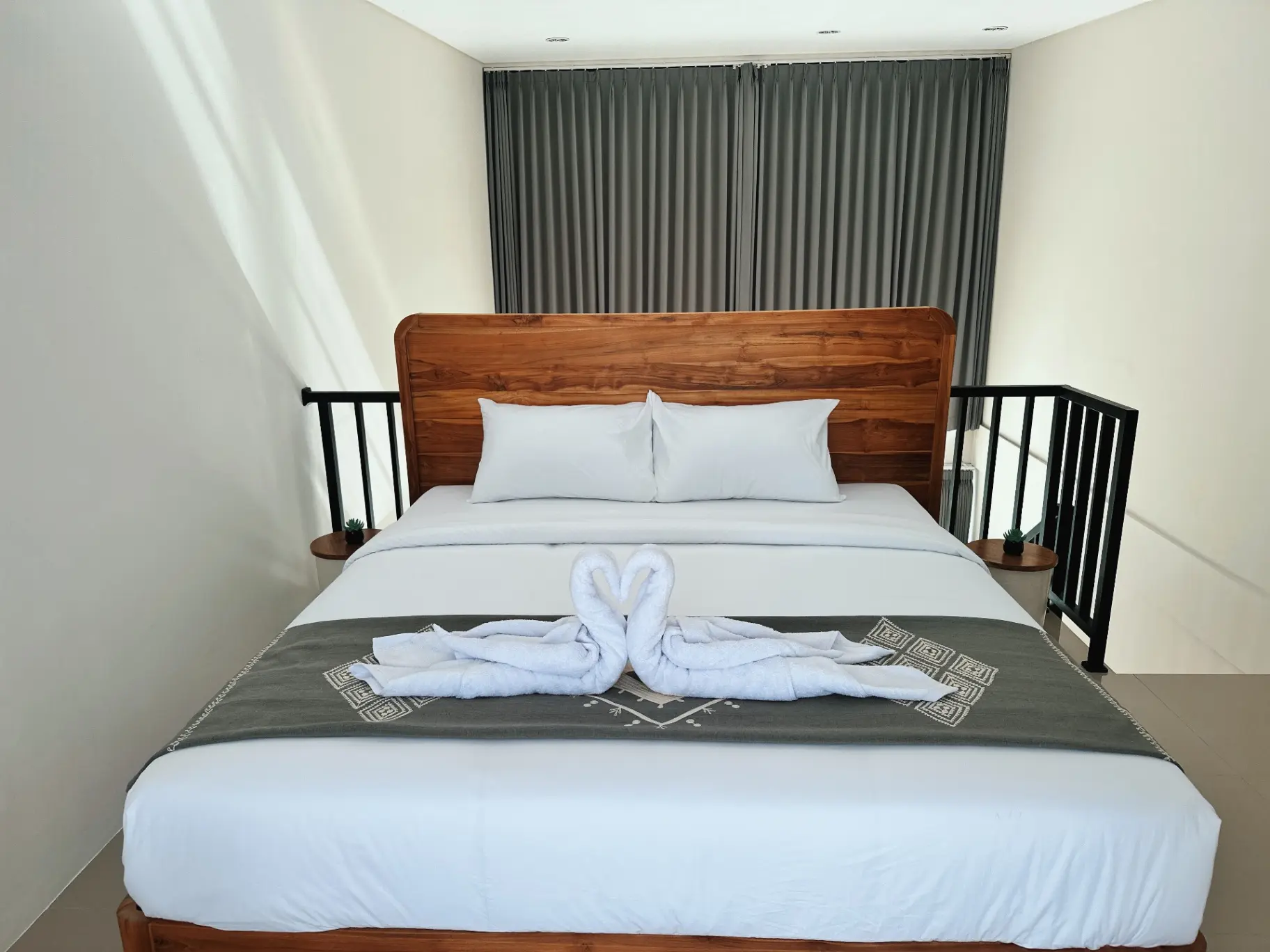 Your Own Private Oasis: New 1-Bedroom mezzanine Apartment in Tumbak Bayuh, Pererenan!, 1-bed villa for rent in Pererenan – photo 11 of 11