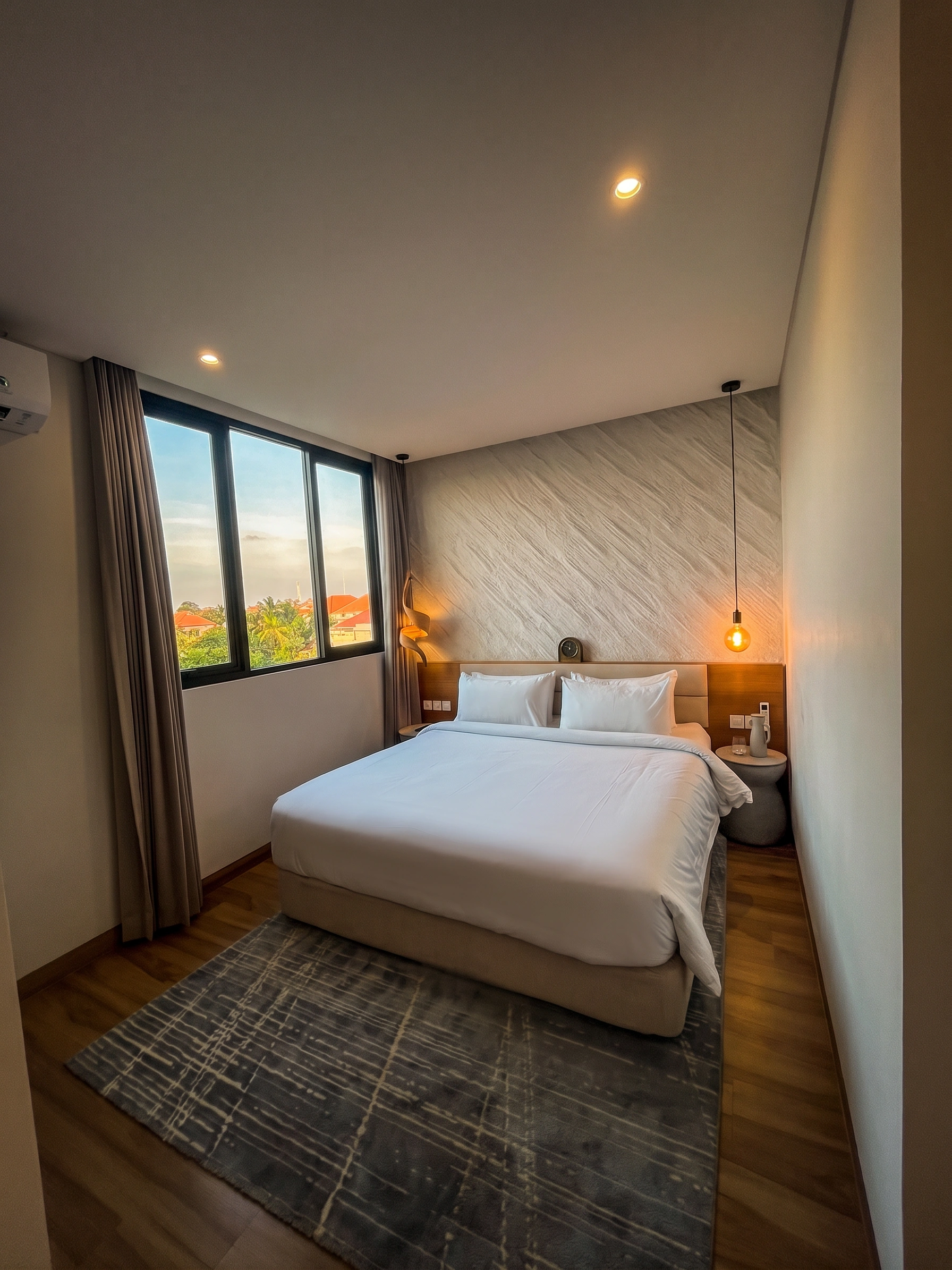 2 Bedrooms Premium Suite - Echo Beach Suites, 2-bed villa for rent in Canggu – photo 2 of 13