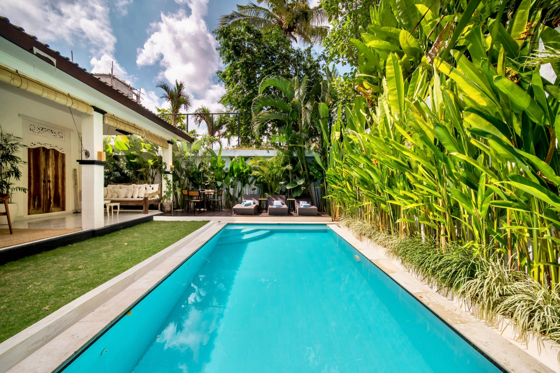 2 Bedroom Villa with a Big Garden for Yearly Rental in North Canggu, 2-bed villa for rent in Canggu – photo 10 of 11