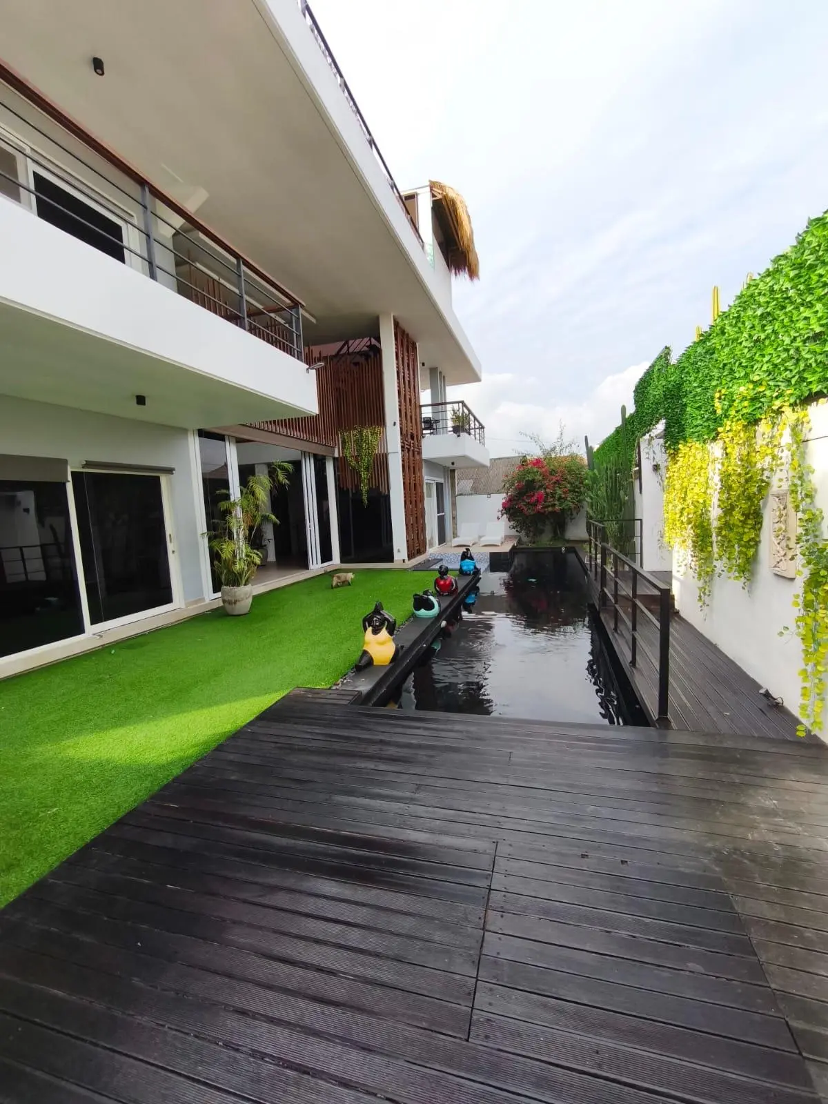Villa The Temple – Modern 3-Bedroom Villa in Padonan with Gym, Movie Room & Roof, 3-bed villa for rent in Canggu – photo 2 of 15