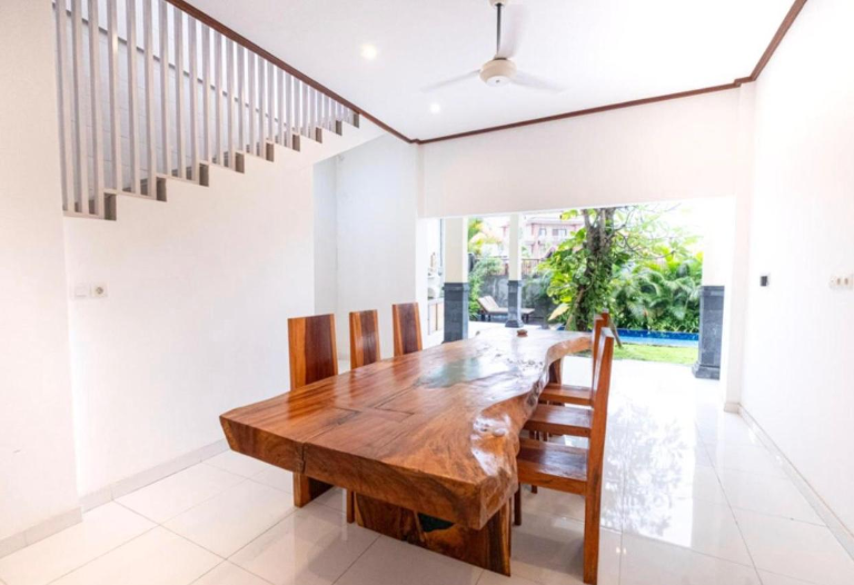 3 Bedroom Villa in Canggu, Padonan, 3-bed villa for rent in Canggu – photo 2 of 15