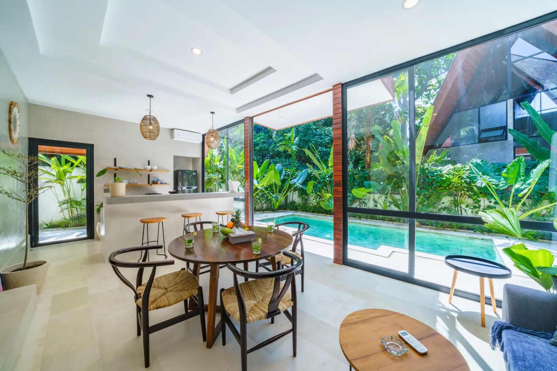 Villa Kirana - Designer 2-bedroom Villa w/ pool in Pererenan, 2-bed villa for rent in Pererenan – photo 2 of 15