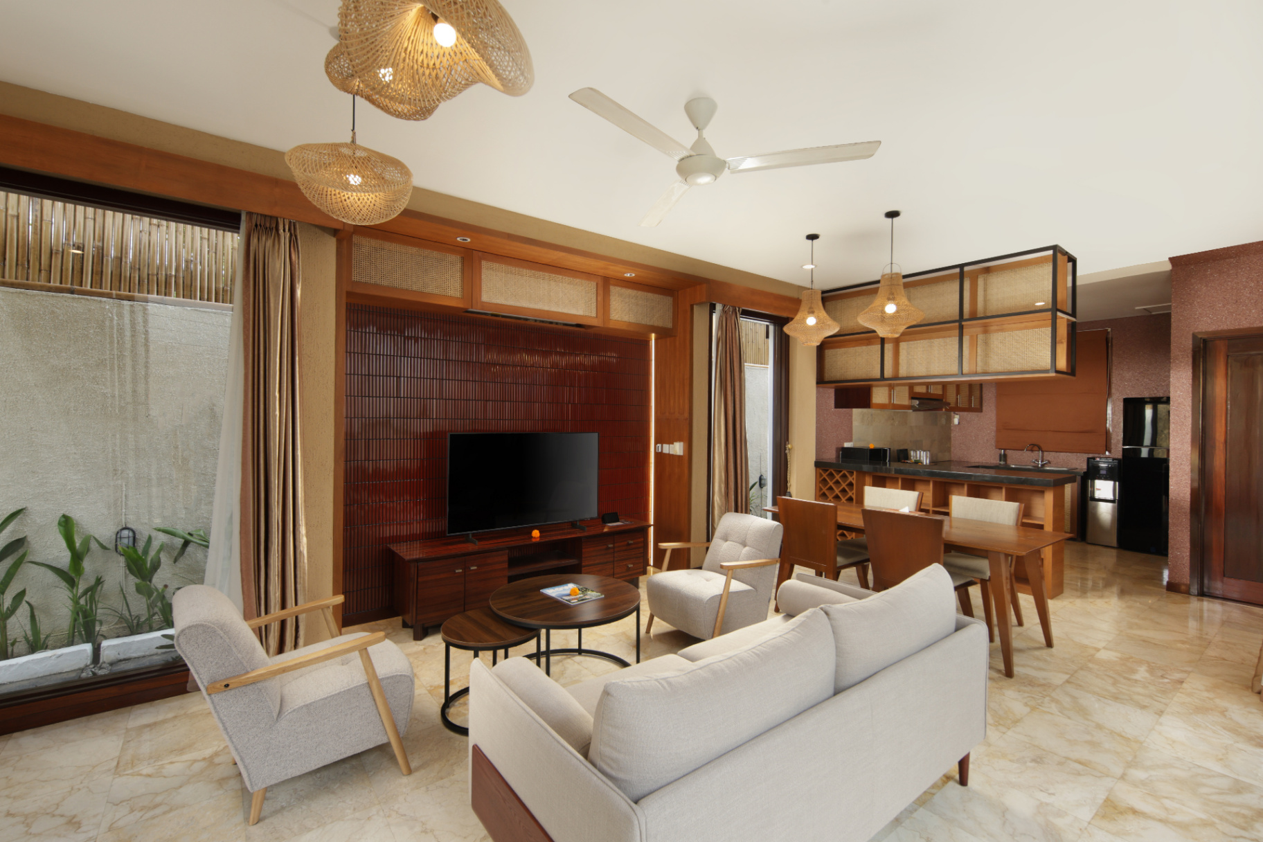 Fully Furnished 3-bedroom Villa in Prime Batu Bolong Location, 3-bed villa for rent in Canggu – photo 4 of 15