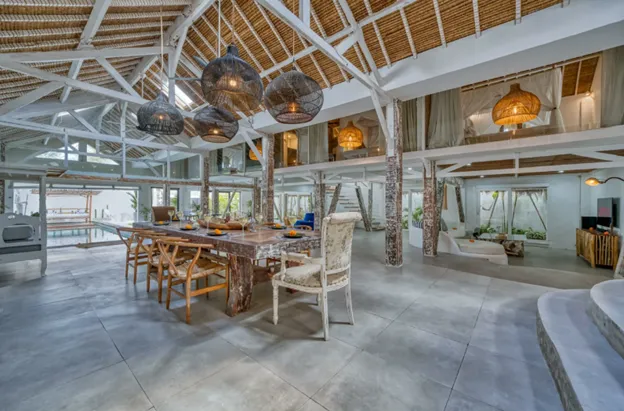 Villa Rental 4-Bedrooms Close to Padel Court and Cemagi Beach, Bali, 4-bed villa for rent in Seseh – photo 6 of 15