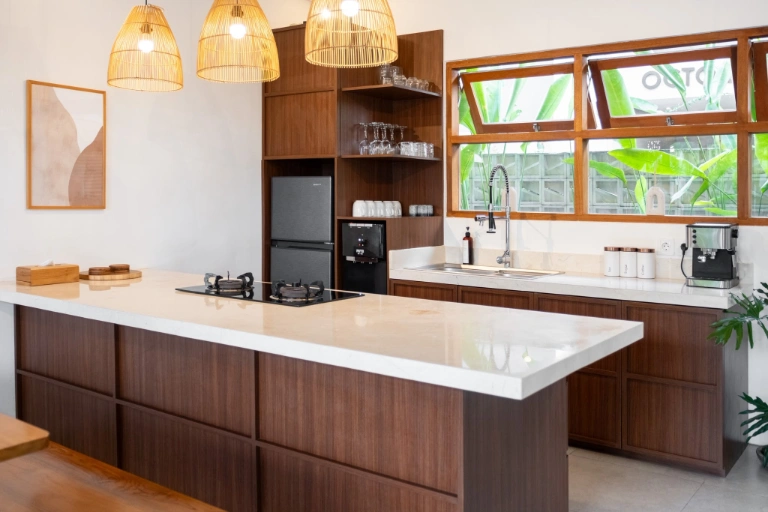 Modern Tropical 2 Bedroom Villa in Prime Berawa, 2-bed villa for rent in Canggu – photo 7 of 15
