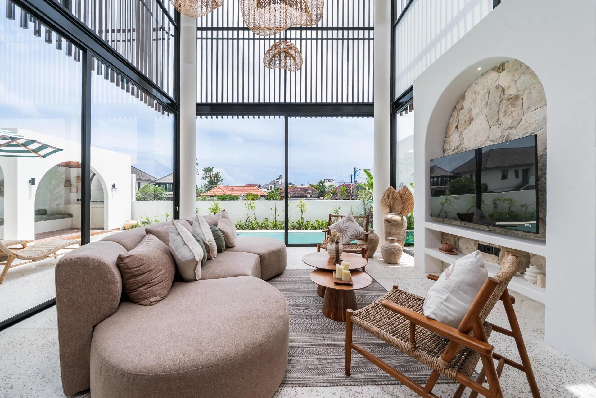 Villa Oria Canggu - Brand New 3-Bedroom Villa with Ricefield Views in Berawa, 3-bed villa for rent in Canggu – photo 8 of 15
