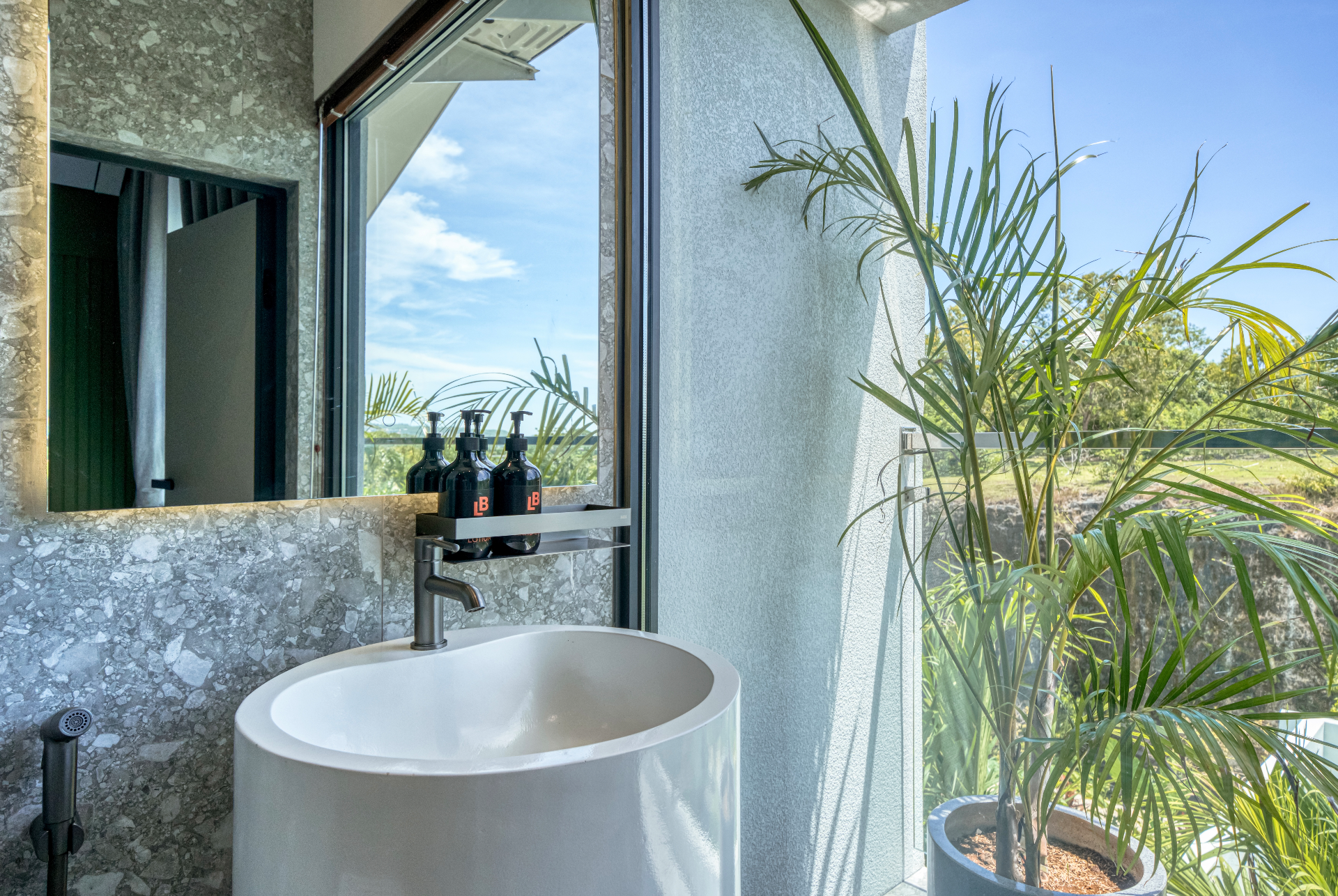 Signature Villa with Private Pool | Melasti Beach, 2-bed villa for rent in Uluwatu – photo 12 of 12