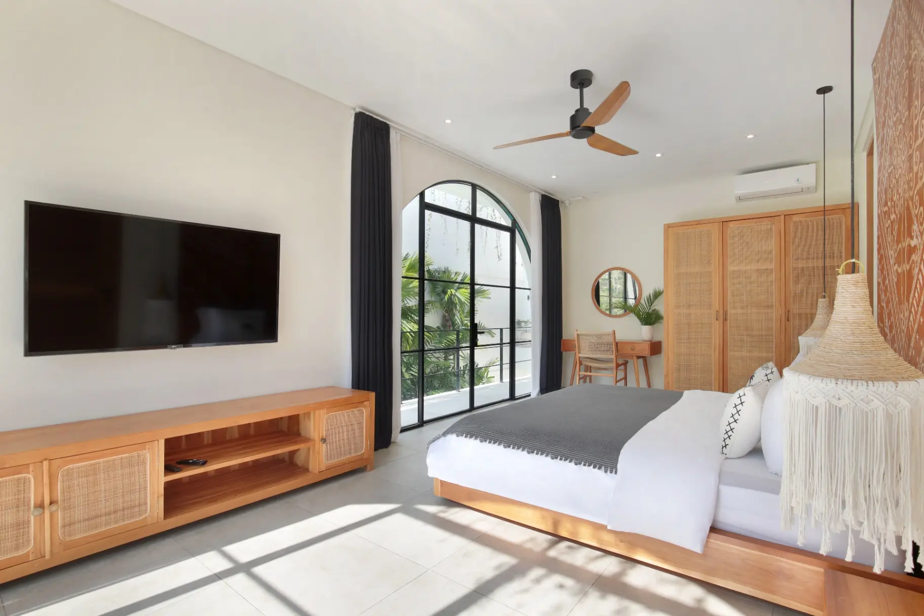 6BR Luxury Border Seminyak & Canggu Umalas 1 Near NOOK, 6-bed villa for rent in Seminyak – photo 10 of 15