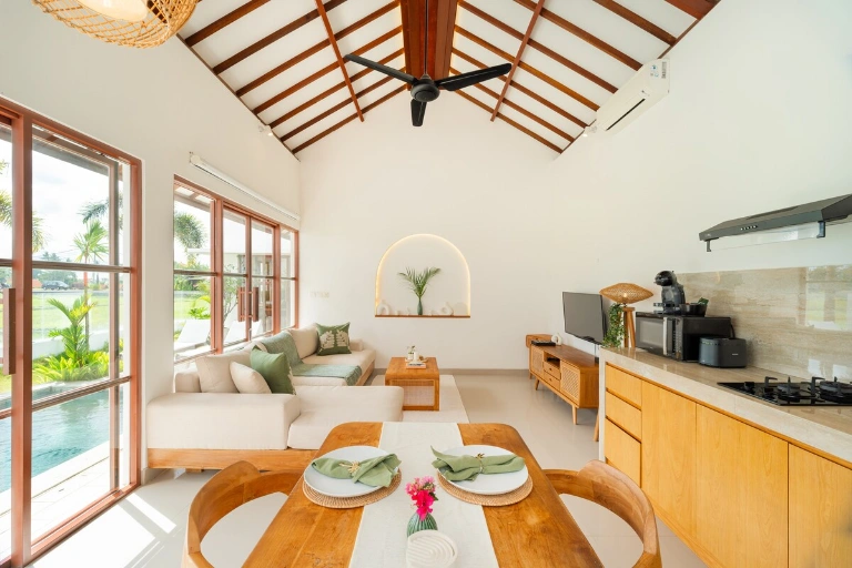 Villa w/ Pool, Rice Field & Mountain Views, 2-bed villa for rent in Seseh – photo 5 of 15