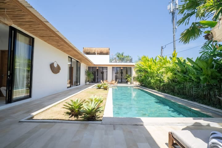 Villa For Rent 5 Bed In Umalas,Kerobokan Bali, 5-bed villa for rent in Canggu – photo 10 of 15