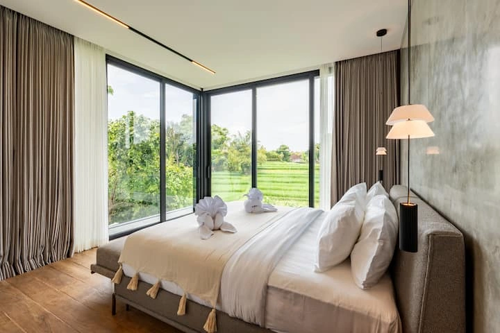 Villa For Rent 7 Bed In Canggu,Badung Bali, 7-bed villa for rent in Canggu – photo 12 of 15