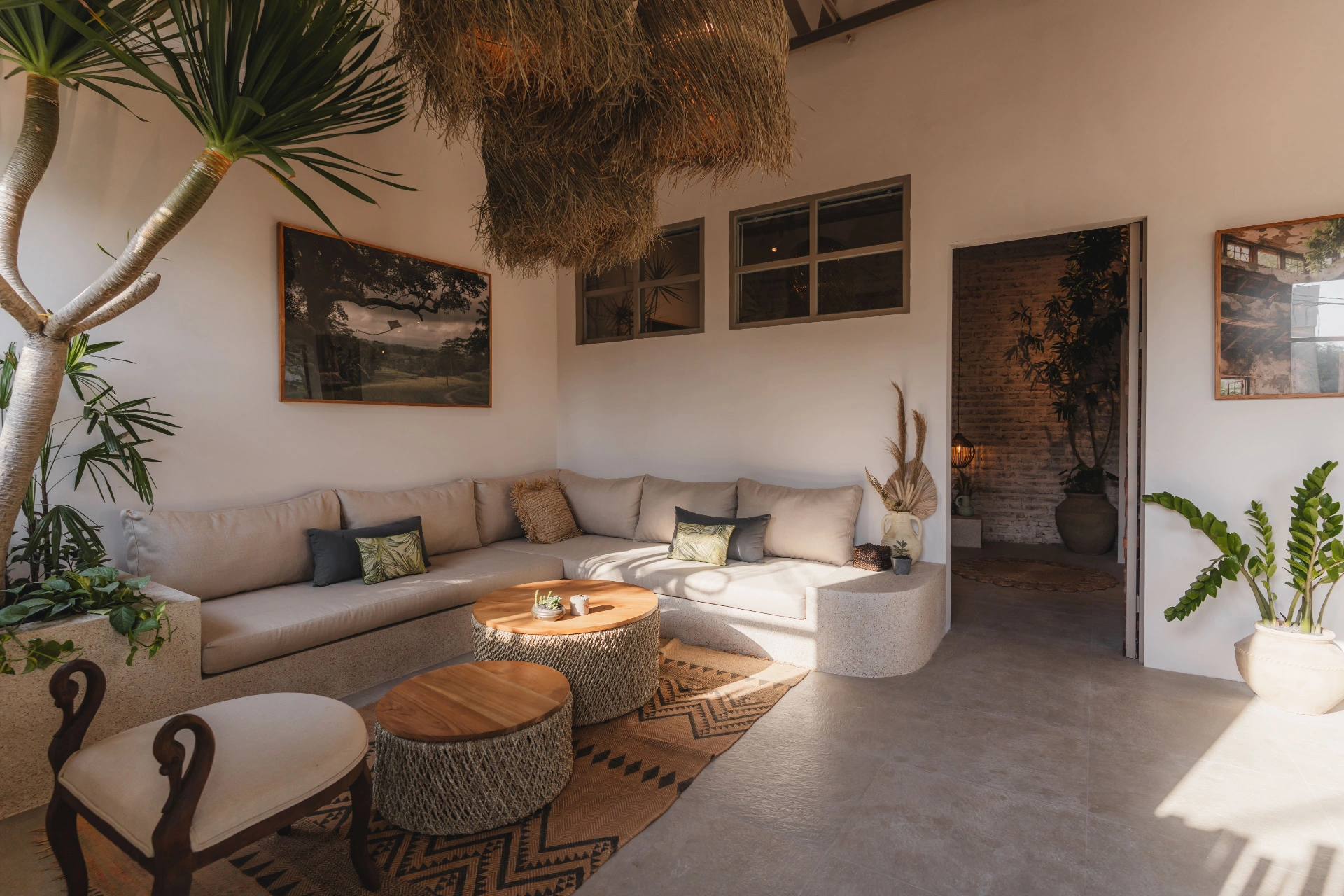 Modern Tropical Villa Retreat in the Heart of Berawa | Singgah Layang, 2-bed villa for rent in Canggu – photo 11 of 15